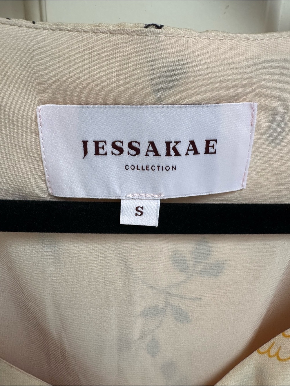 JessaKae Cream Floral Midi Dress with Puff Sleeves - Picture 3 of 8